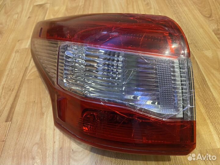 Фонарь задний левый nissan qashqai j11