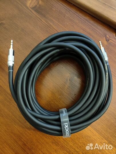 Кабель Валерию