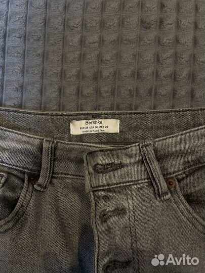 Джинсы bershka