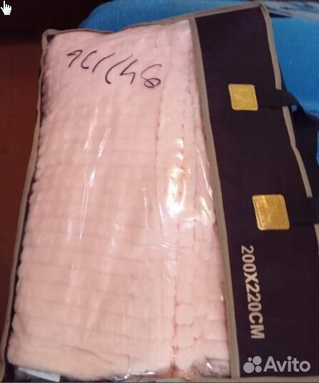 Продам пледы 6 шт