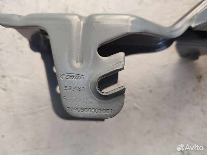 Петли крышки багажника LADA Granta