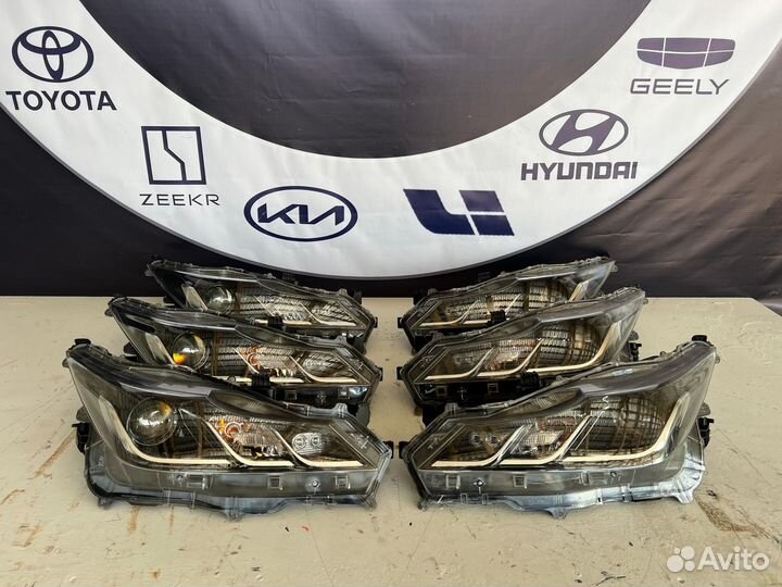 Фара передняя левая Toyota Corolla 2022