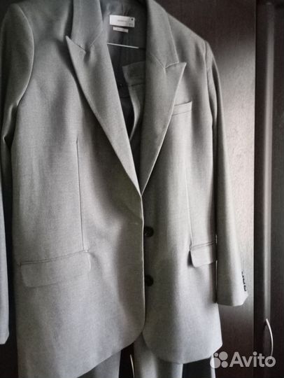 Брючный костюм женский 48 50