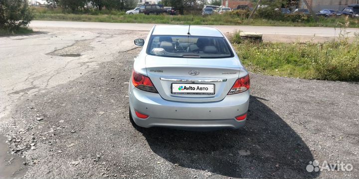 Hyundai Solaris 1.6 AT, 2012, 214 000 км