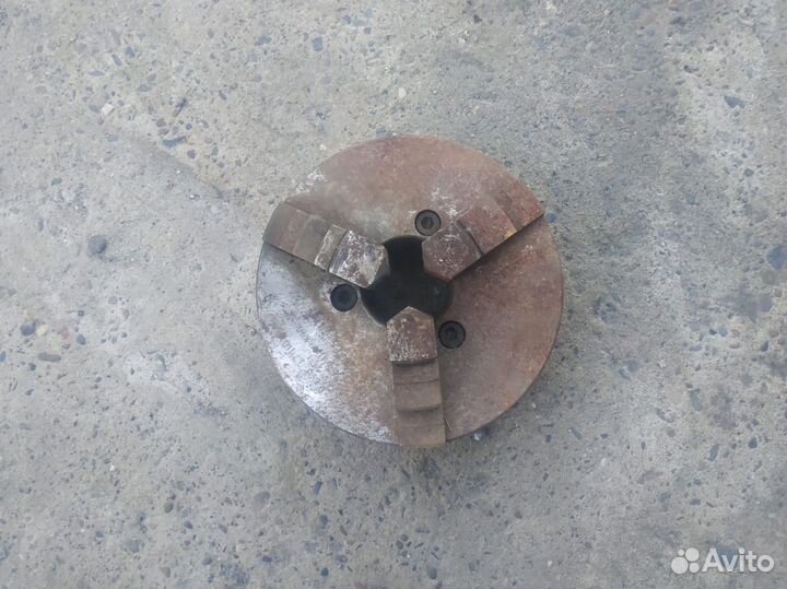 Токарный патрон 200мм