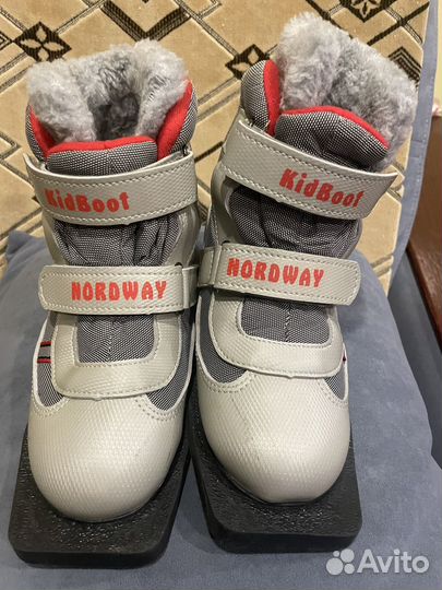 Лыжные ботинки р 34