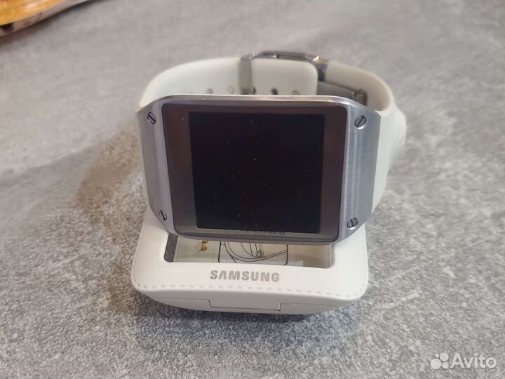 Смарт часы samsung sm-v700