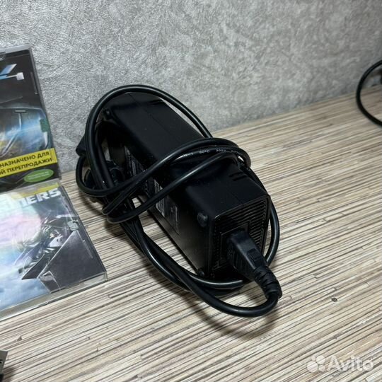 Xbox 360 500Gb + 2Джостика + 12Игр