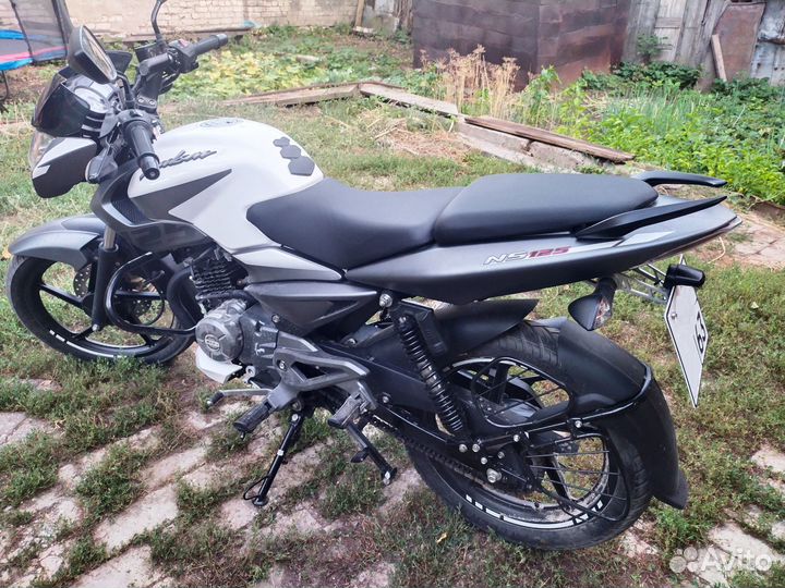 Bajaj Pulsar 125
