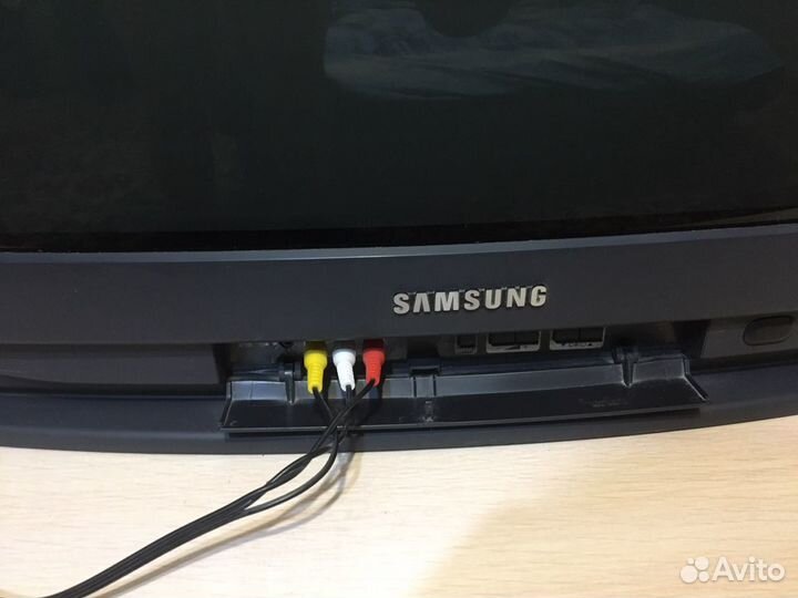 Телевизор samsung