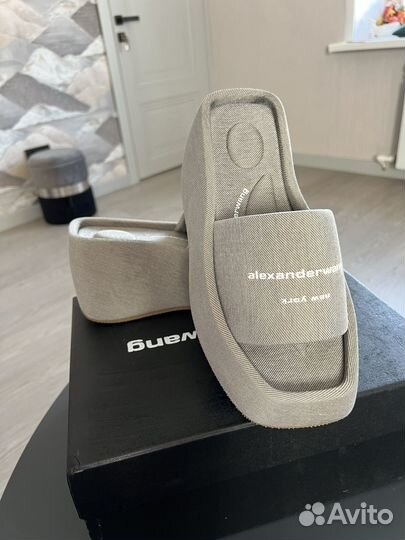 Шлепки серые Alexander Wang