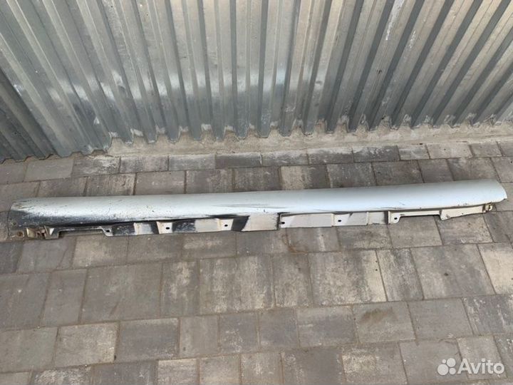 Накладка порога левая Toyota Avensis T250