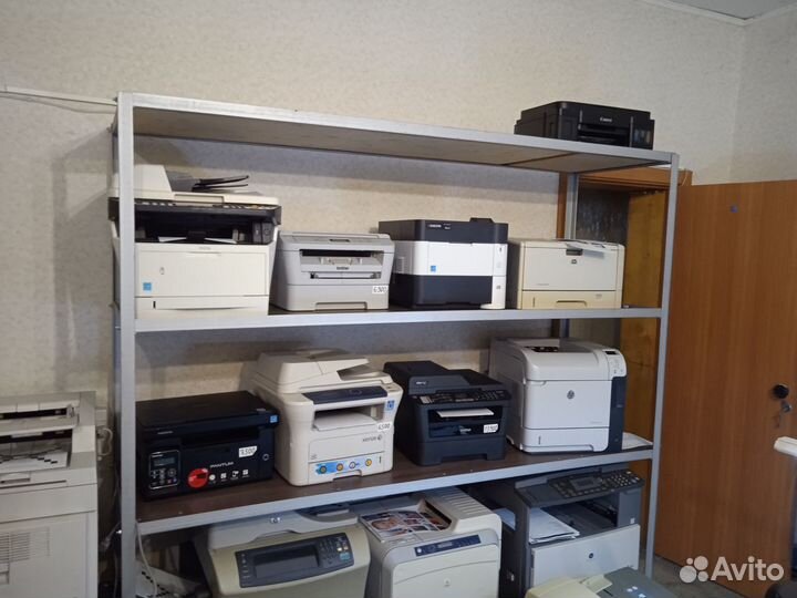 Лазерное мфу Xerox 3220(Принтер,Копир,Сканер)