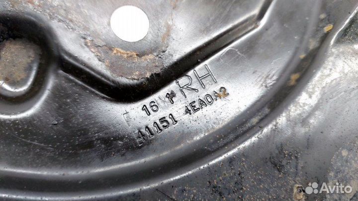 Пыльник тормозного диска передний правый Nissan