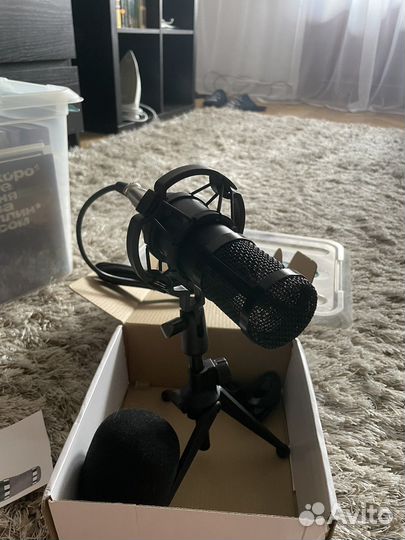 Микрофон конденсаторный BM800