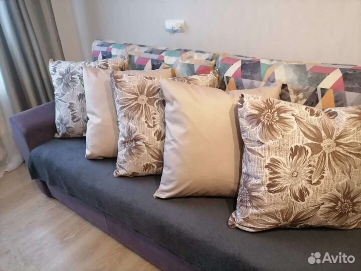 Диванные подушки новые 60*60