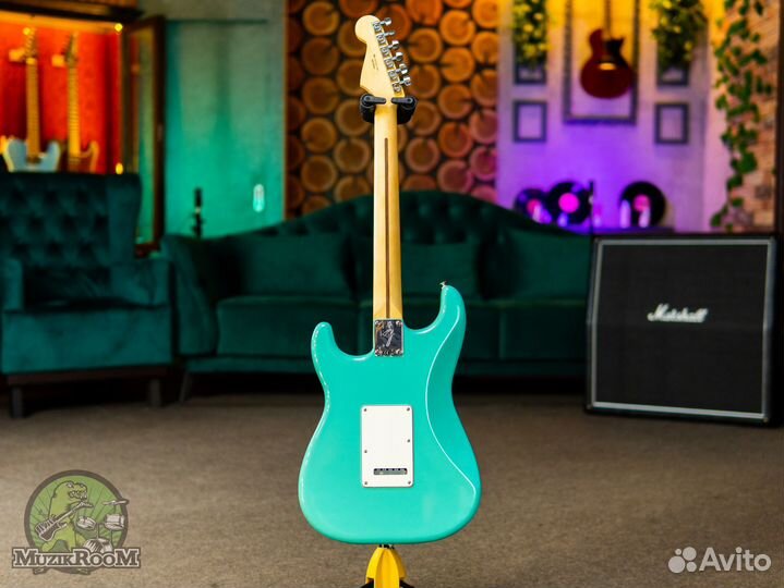 Fender Player Stratocaster HSS Sea Foam Green