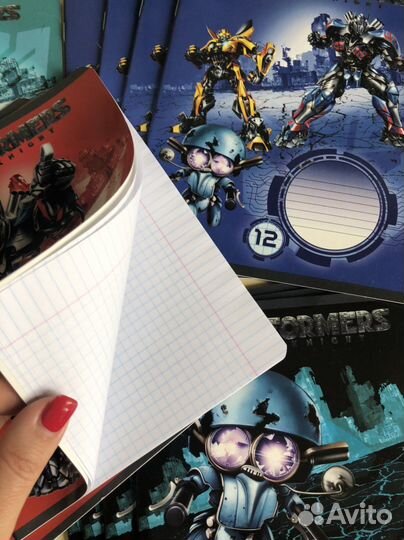 Тетрадь в клетку 12 листов