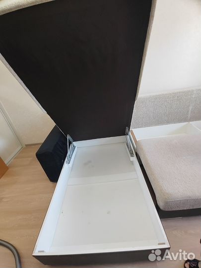 Большой угловой диван раскладной бу