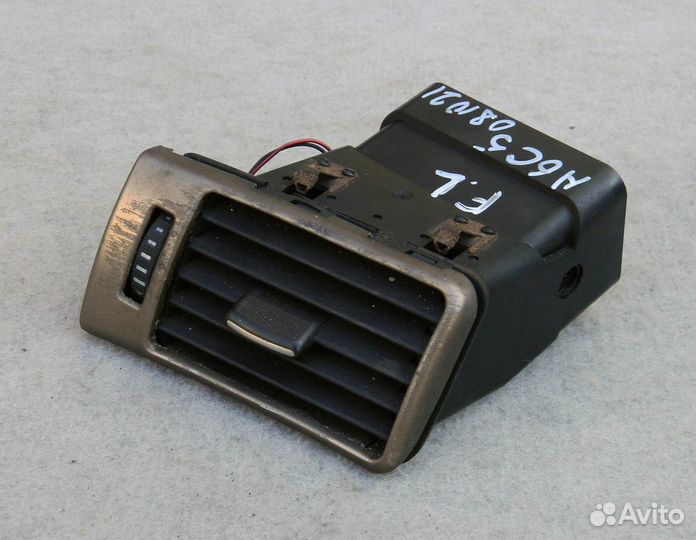 Дефлектор воздушный левый Audi A6 C5