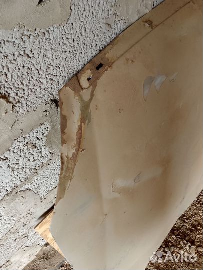 Капот приора