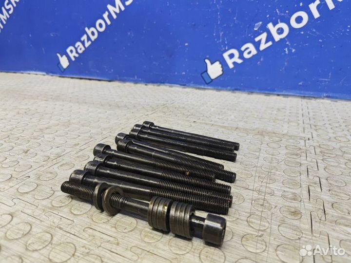 Болт головки блока цилиндров Renault Arkana