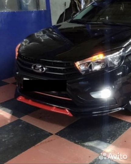 Сплиттер (накладка на передний бампер)