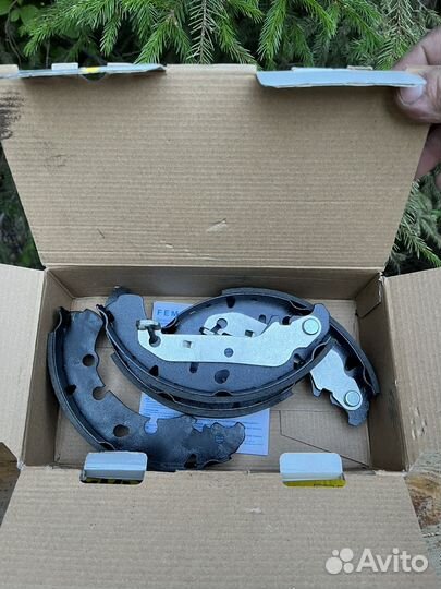 Колодки тормозные барабанные Ford