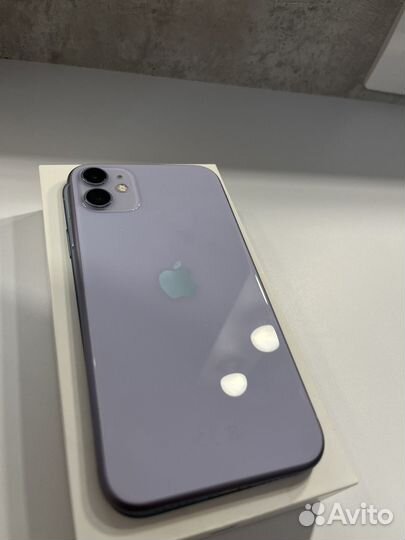 iPhone 11, 64 ГБ