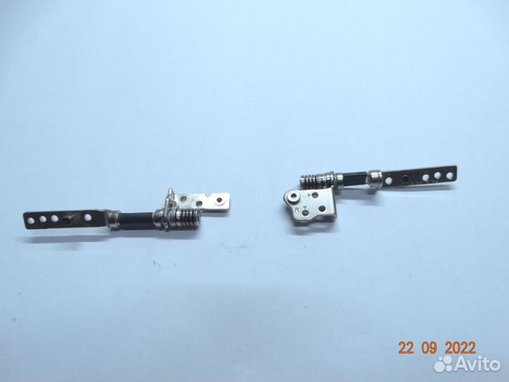 Петли для Samsung NP530U3C / NP530U3B