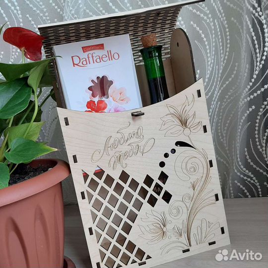 Подарочные коробки с гравировкой