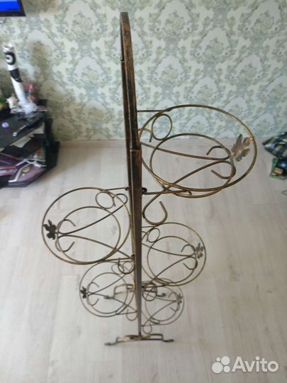 Подставка под цветы