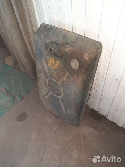 Топливной бак от танка