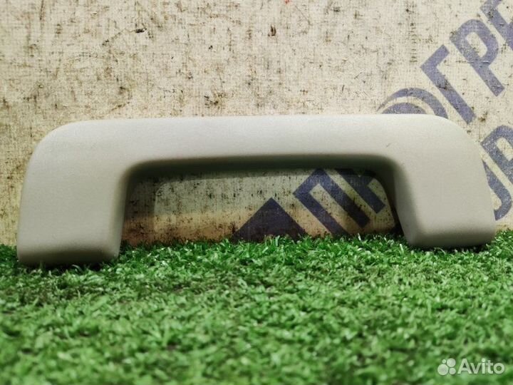 Ручка потолка передняя левая Audi A4 B6 седан 1.8