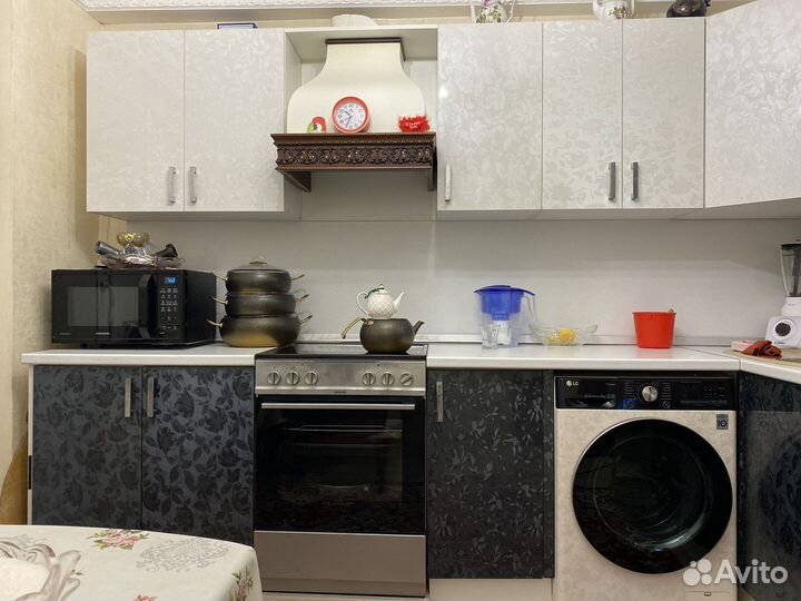 Продаю кухонную мебель б/у в нормлаьном состоянии