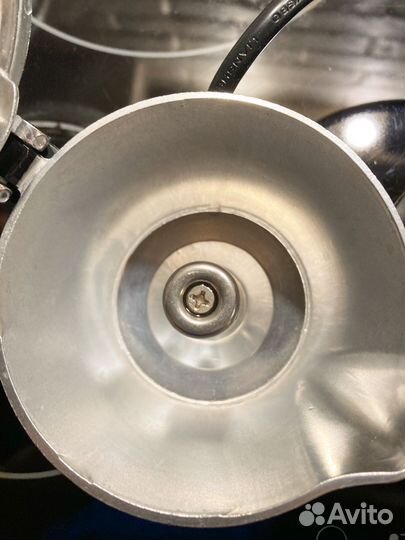 Гейзерная кофеварка электрическая