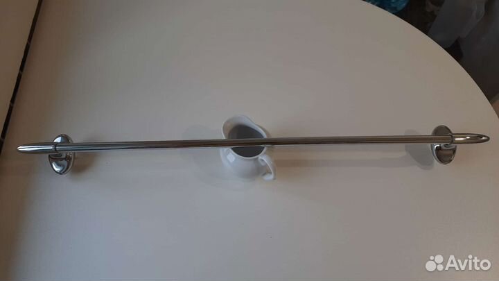 Полотенцедержатель 2 штуки разные