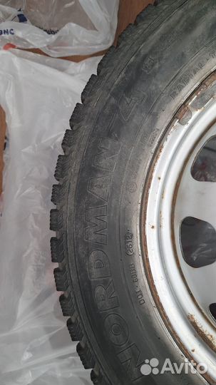 Nordman Nordman 4 215/65 R16