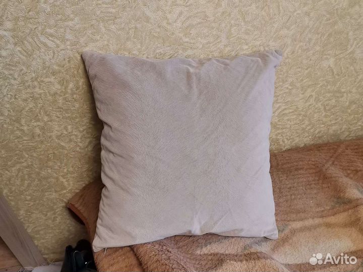 Подушка диванная