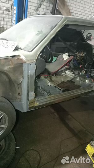 Сварка днища автомобиля порогов