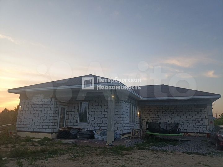 Дом 240 м² на участке 15 сот.