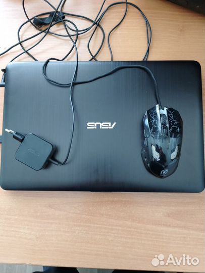 Ноутбук asus