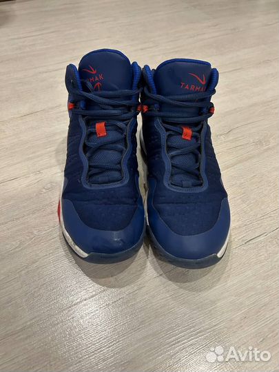 Баскетбольные кроссовки