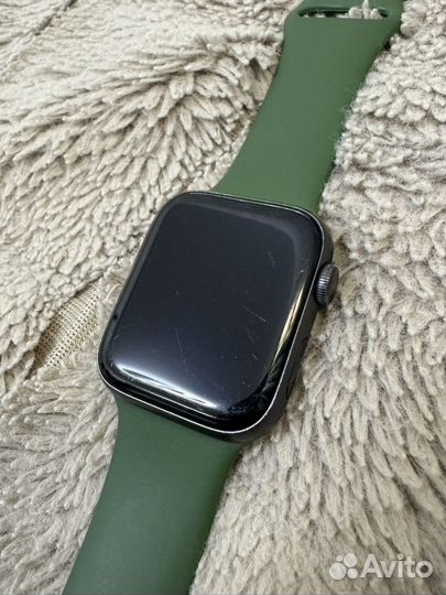 Часы apple watch se 44 mm