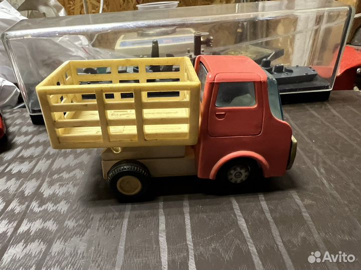 Игрушка машинка