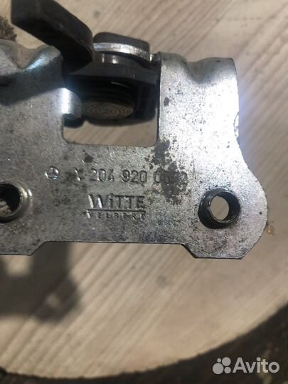 Замок спинки сиденья Mercedes E-Class W212