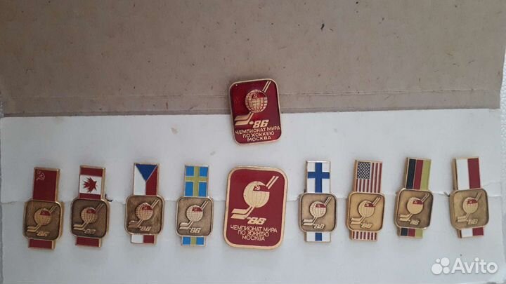 Значки хоккей чм 86