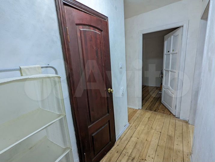 2-к. квартира, 51 м², 1/3 эт.