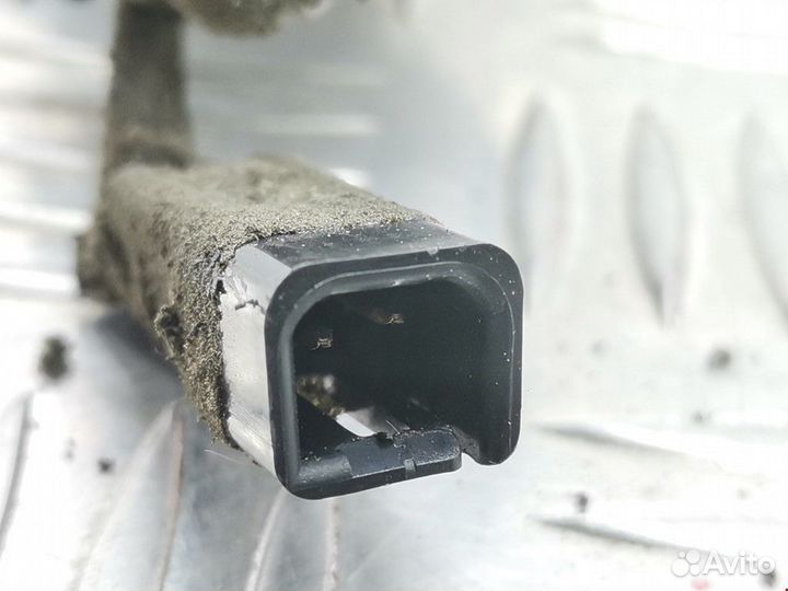 Стоп-сигнал Opel Vectra B 1998 90507056