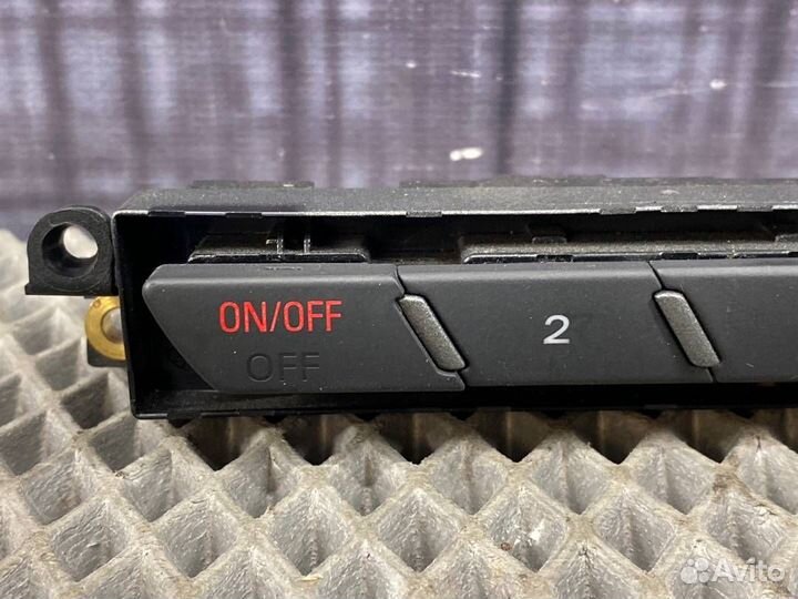 Кнопка памяти сиденья Audi A6 Allroad C6 AUK 2006